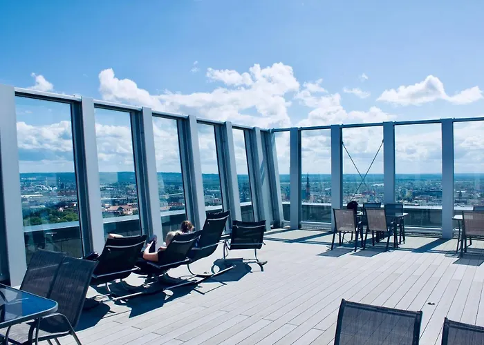 Hanza Tower -M&M Luxury Apartment