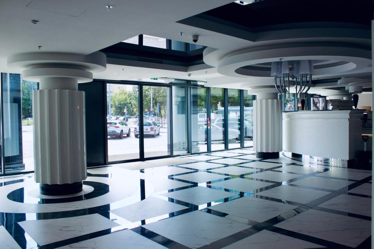 Hanza Tower -m&m Luxury