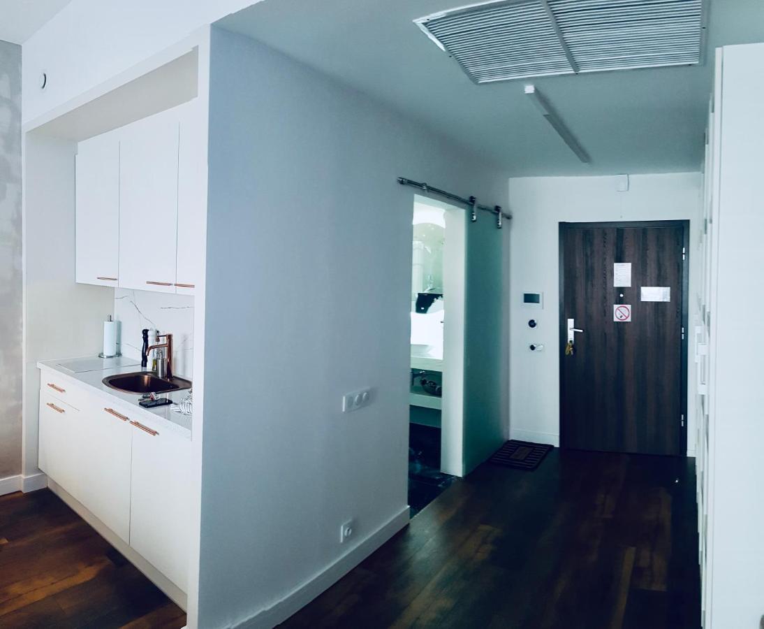 Hanza Tower -m&m Luxury Apartment