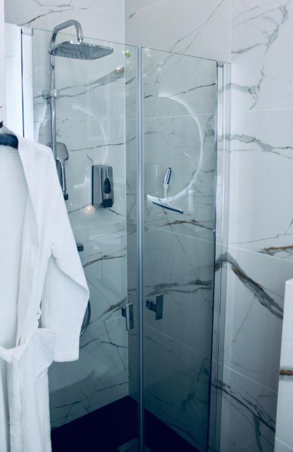 Hanza Tower -m&m Luxury